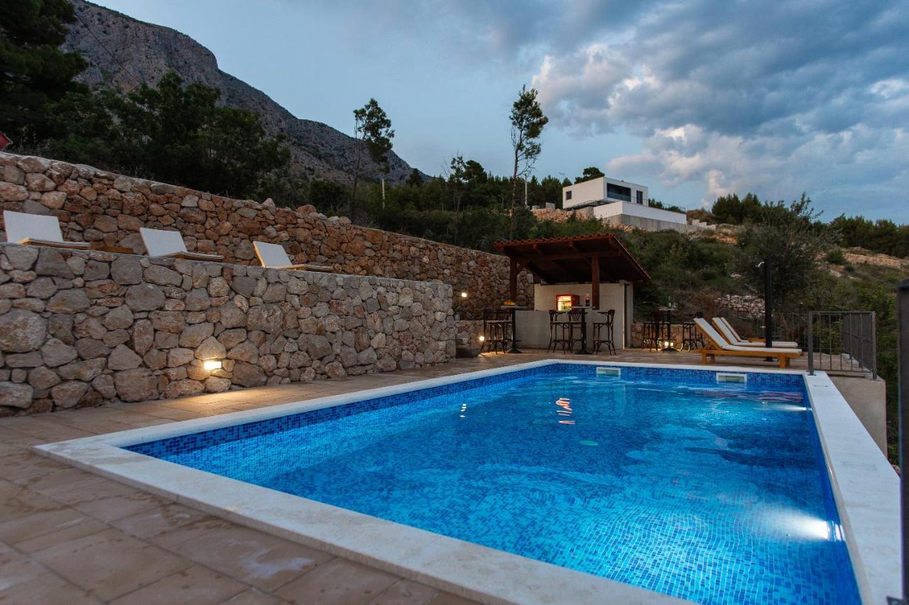 Exclusive Villa Almissa With Swimming Pool And Sea View Lokva Rogoznica Exteriér fotografie