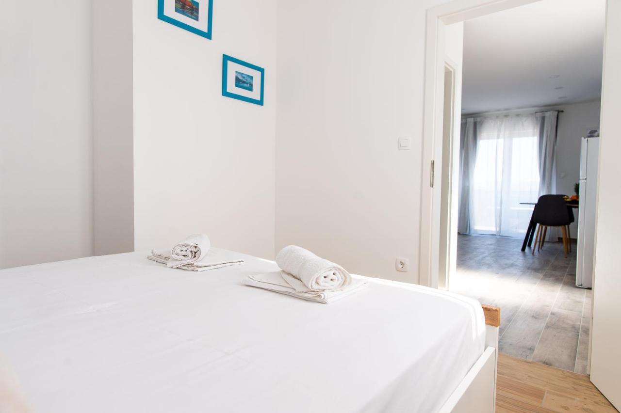 Exclusive Villa Almissa With Swimming Pool And Sea View Lokva Rogoznica Exteriér fotografie