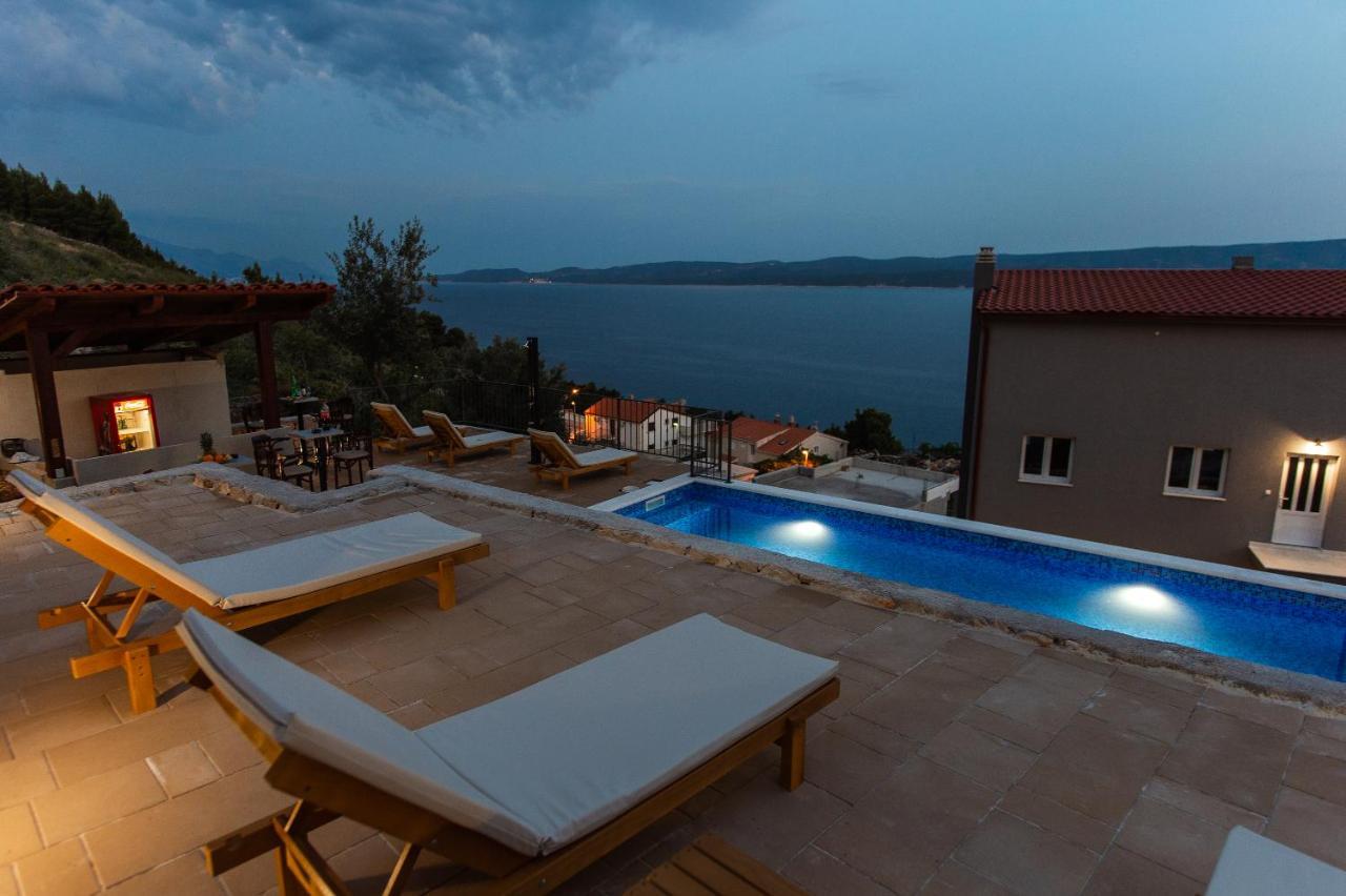 Exclusive Villa Almissa With Swimming Pool And Sea View Lokva Rogoznica Exteriér fotografie