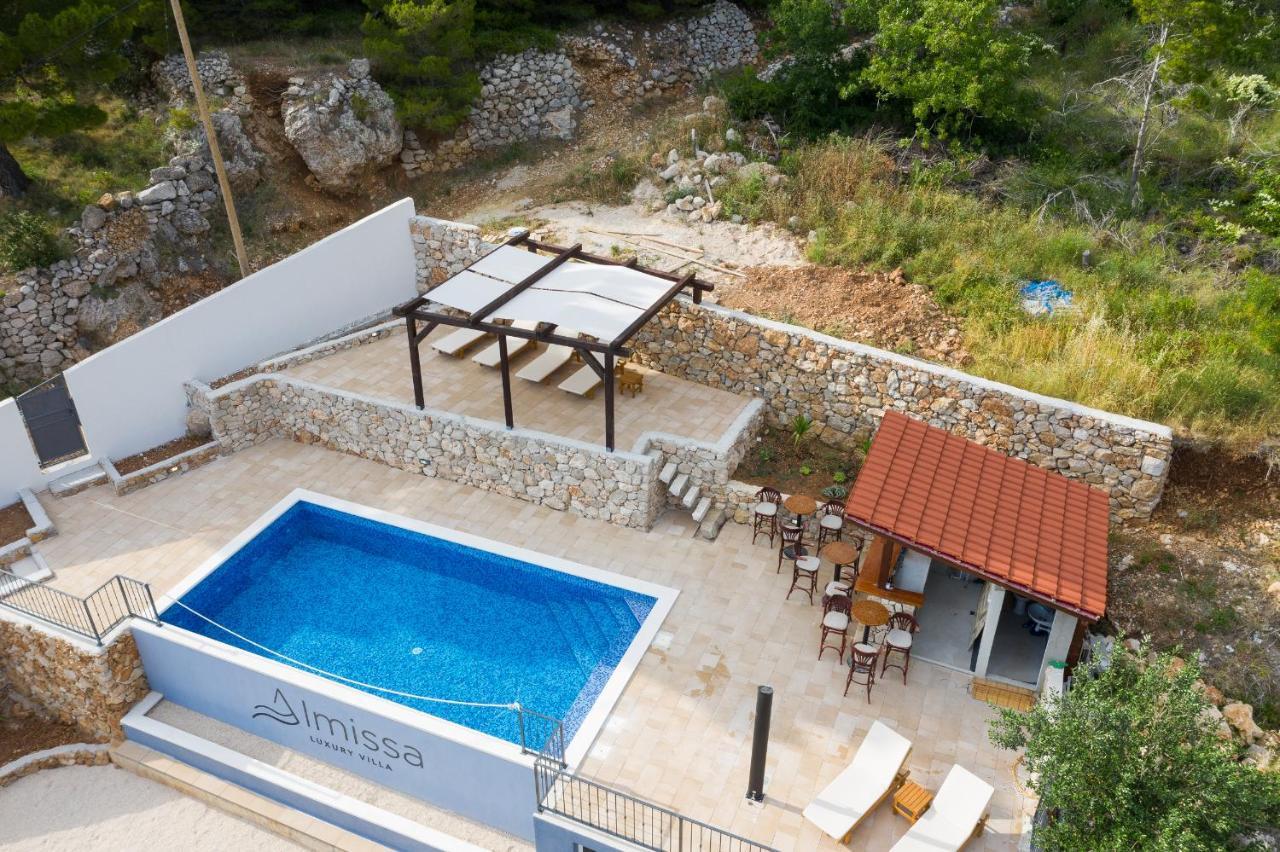 Exclusive Villa Almissa With Swimming Pool And Sea View Lokva Rogoznica Exteriér fotografie