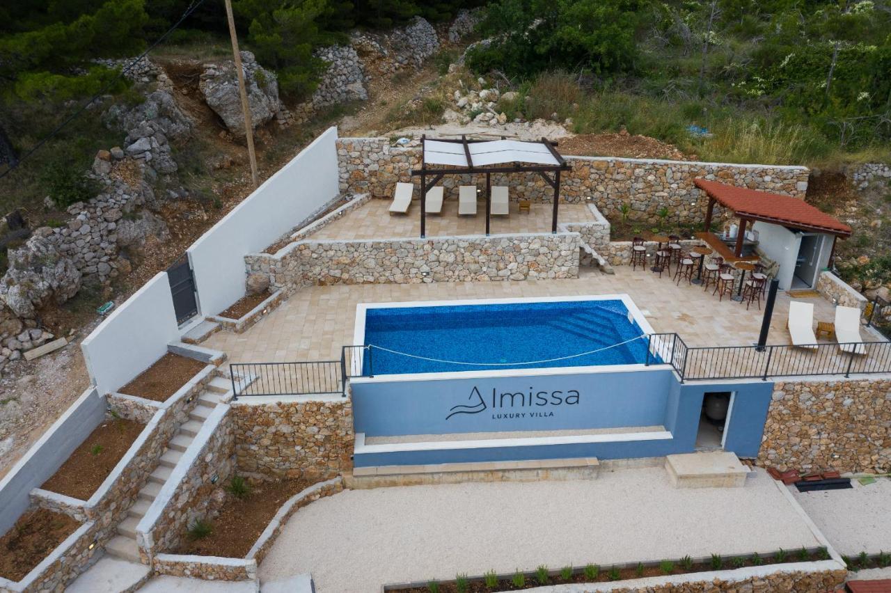 Exclusive Villa Almissa With Swimming Pool And Sea View Lokva Rogoznica Exteriér fotografie