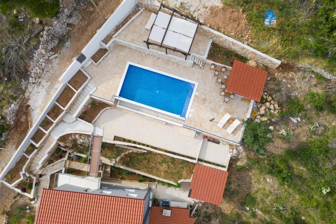 Exclusive Villa Almissa With Swimming Pool And Sea View Lokva Rogoznica Exteriér fotografie