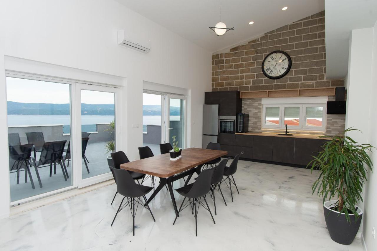 Exclusive Villa Almissa With Swimming Pool And Sea View Lokva Rogoznica Exteriér fotografie